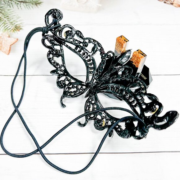 Elegant Purple Butterfly Face Mask - Picture 6 of 7